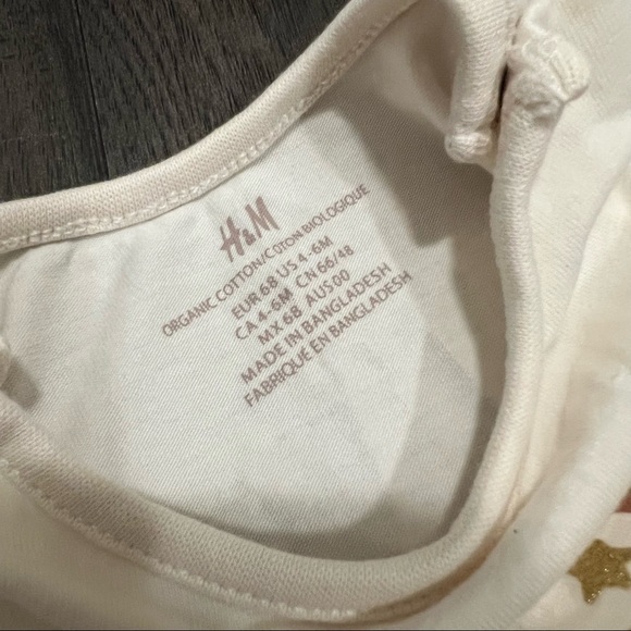 H&M My 1st Christmas Outfit - Picture 6 of 6